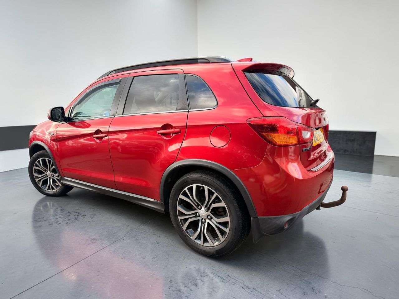 A 2017 MITSUBISHI ASX 2.2 DI-D 4 SUV 5dr Diesel Auto 4WD Euro 6 (147 ps) A 2017 MITSUBISHI ASX 2.2 DI-D 4 SUV 5dr Diesel Auto 4WD Euro 6 (147 ps)
