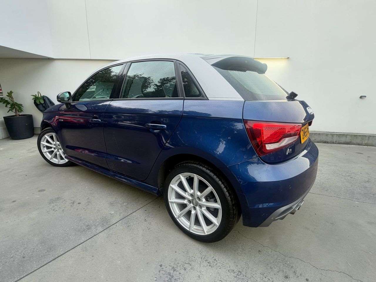 2017 AUDI A1 2017 AUDI A1