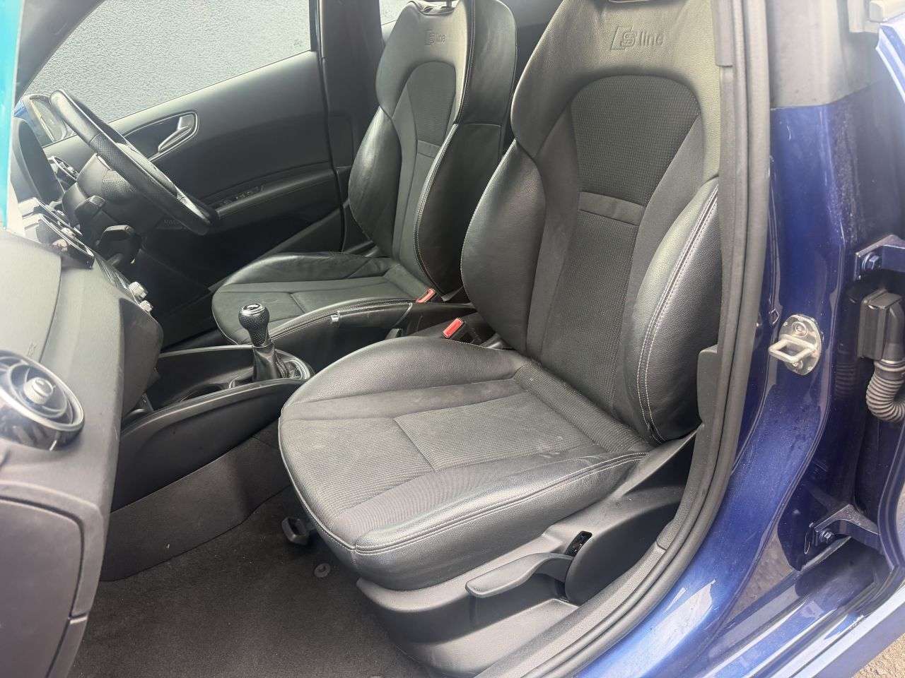 2017 AUDI A1 2017 AUDI A1