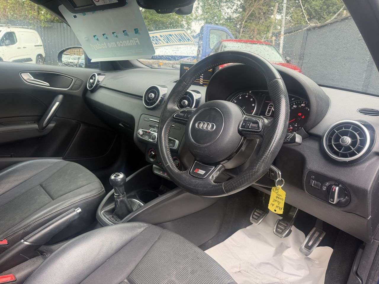 2017 AUDI A1 2017 AUDI A1