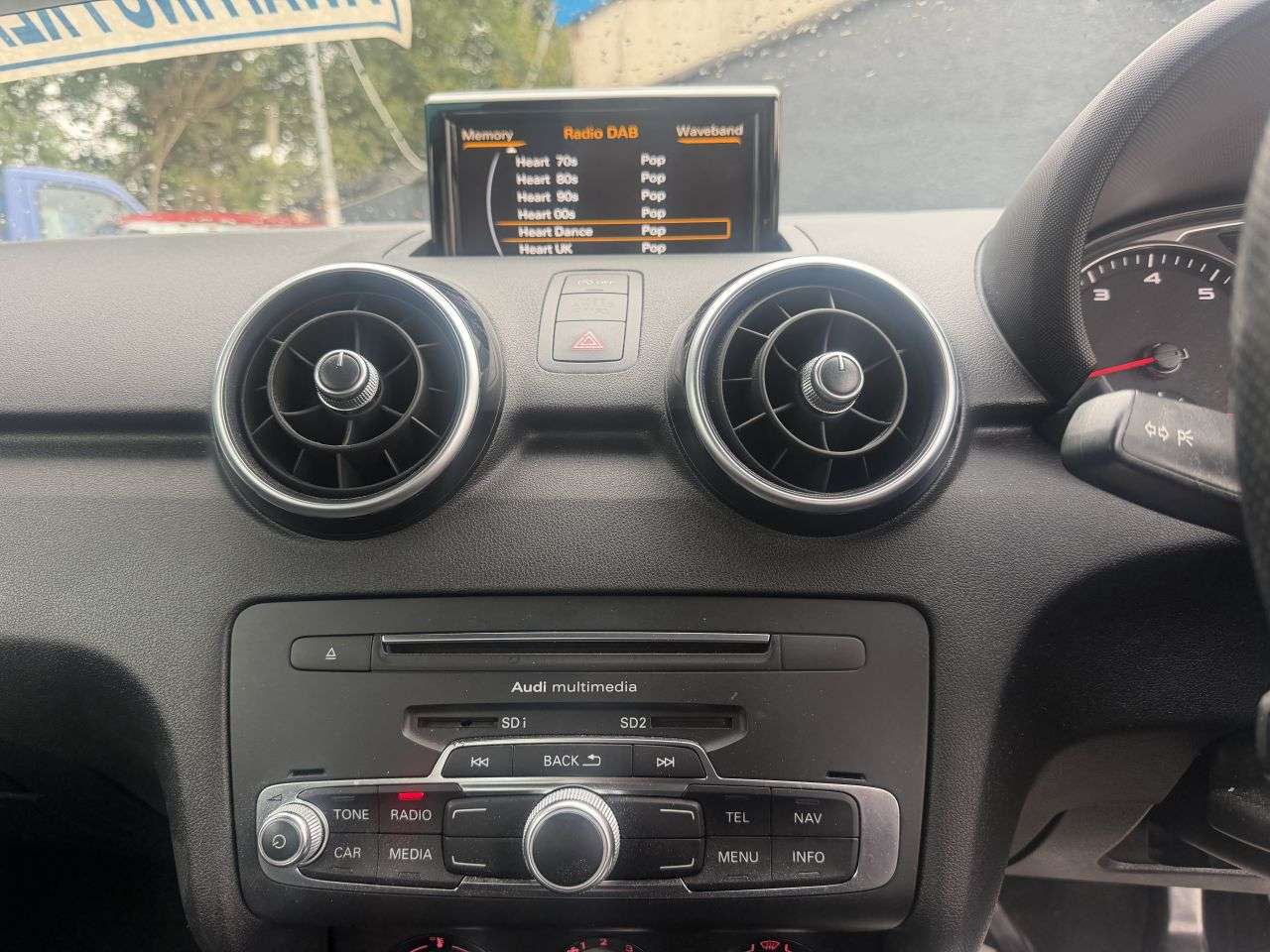 2017 AUDI A1 2017 AUDI A1