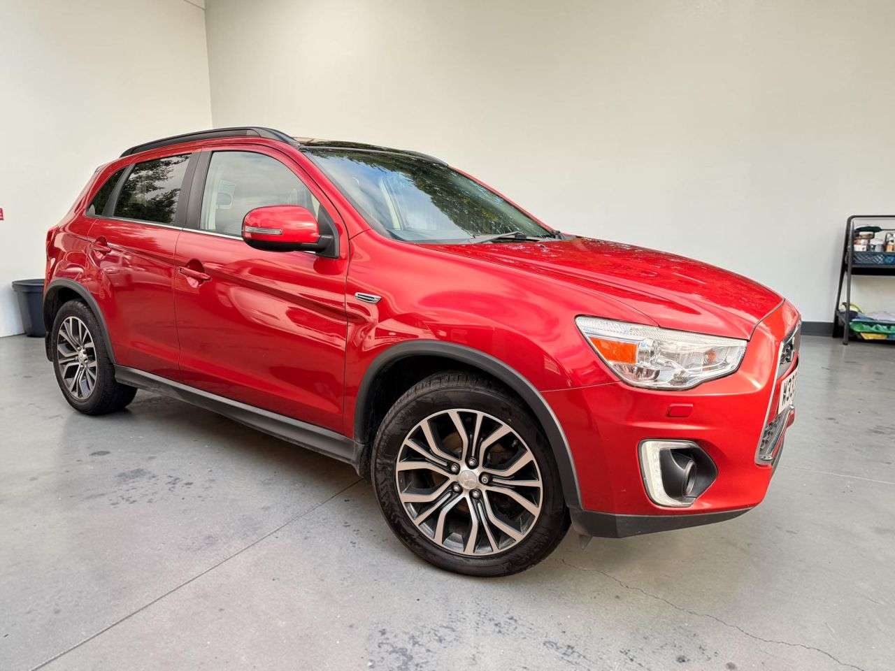 A 2015 MITSUBISHI ASX 1.6D ZC-H SUV 5dr Diesel Manual 4WD Euro 6 (s/s) (112 ps) A 2015 MITSUBISHI ASX 1.6D ZC-H SUV 5dr Diesel Manual 4WD Euro 6 (s/s) (112 ps)