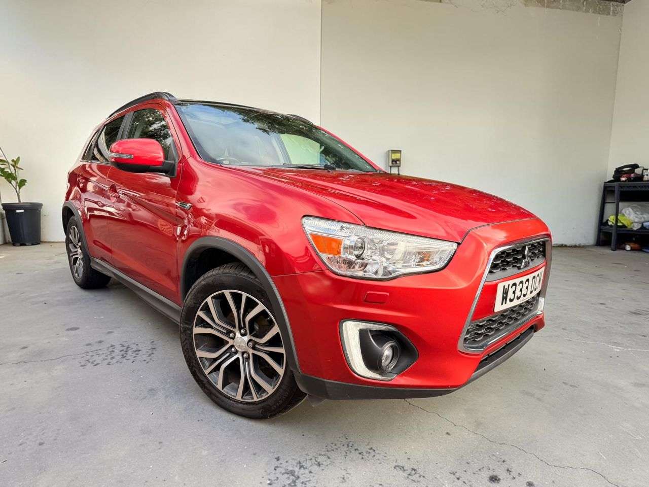 A 2015 MITSUBISHI ASX 1.6D ZC-H SUV 5dr Diesel Manual 4WD Euro 6 (s/s) (112 ps) A 2015 MITSUBISHI ASX 1.6D ZC-H SUV 5dr Diesel Manual 4WD Euro 6 (s/s) (112 ps)