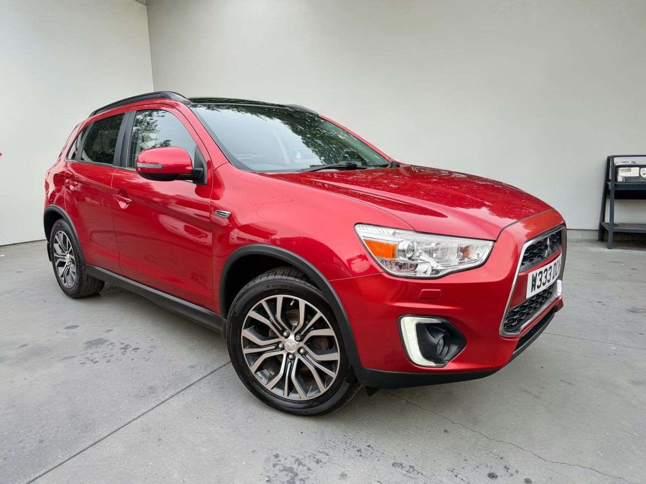 A 2015 MITSUBISHI ASX 1.6D ZC-H SUV 5dr Diesel Manual 4WD Euro 6 (s/s) (112 ps) A 2015 MITSUBISHI ASX 1.6D ZC-H SUV 5dr Diesel Manual 4WD Euro 6 (s/s) (112 ps)