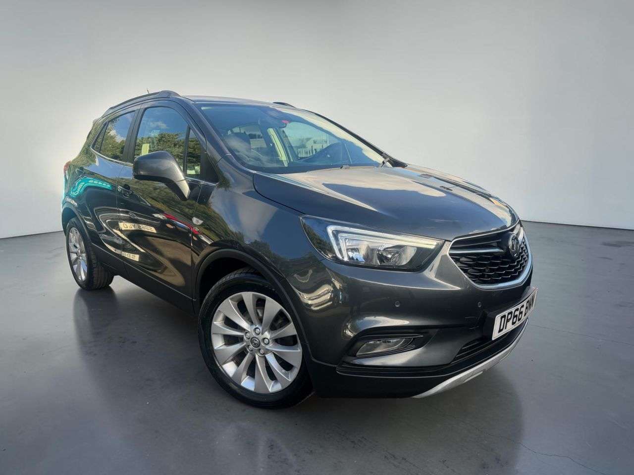 A 2016 VAUXHALL MOKKA X 1.6i Elite SUV 5dr Petrol Manual Euro 6 (s/s) (115 ps) FULL LEATHER A 2016 VAUXHALL MOKKA X 1.6i Elite SUV 5dr Petrol Manual Euro 6 (s/s) (115 ps) FULL LEATHER