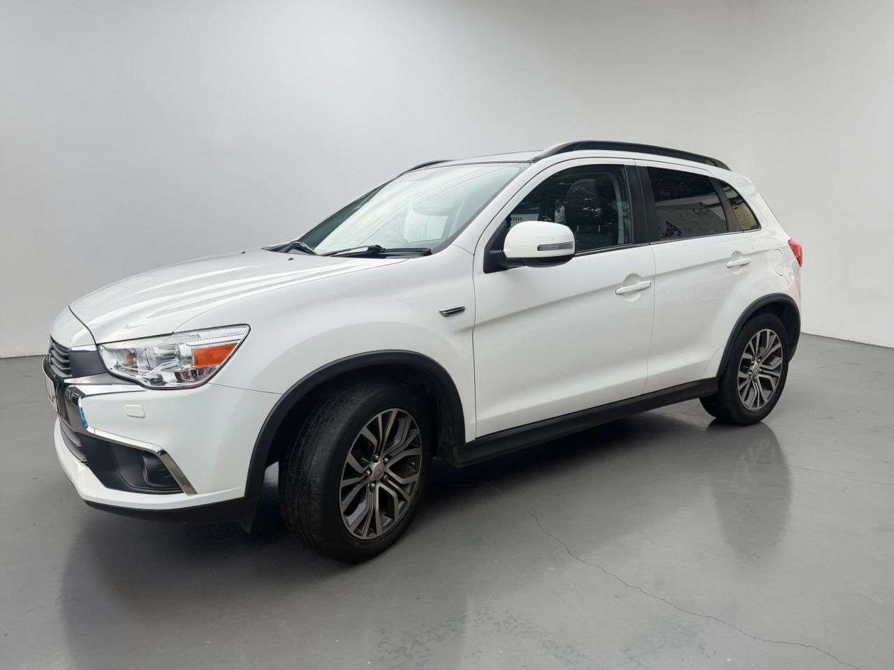 A 2016 MITSUBISHI ASX 1.6D 4 SUV 5dr Diesel Manual 4WD Euro 6 (s/s) (112 ps) A 2016 MITSUBISHI ASX 1.6D 4 SUV 5dr Diesel Manual 4WD Euro 6 (s/s) (112 ps)