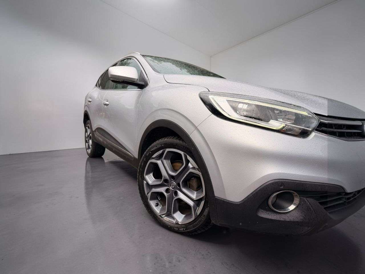 A 2016 RENAULT KADJAR 1.6 dCi Dynamique S Nav SUV 5dr Diesel Manual 4WD Euro 6 (s/s) (130 ps) *** A 2016 RENAULT KADJAR 1.6 dCi Dynamique S Nav SUV 5dr Diesel Manual 4WD Euro 6 (s/s) (130 ps) ***