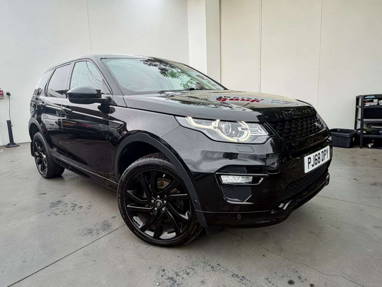 A 2018 LAND ROVER DISCOVERY SPORT 2.0 TD4 HSE Dynamic Lux SUV 5dr Diesel Auto 4WD Euro 6 (s/s) (180 ps) *** F A 2018 LAND ROVER DISCOVERY SPORT 2.0 TD4 HSE Dynamic Lux SUV 5dr Diesel Auto 4WD Euro 6 (s/s) (180 ps) *** F