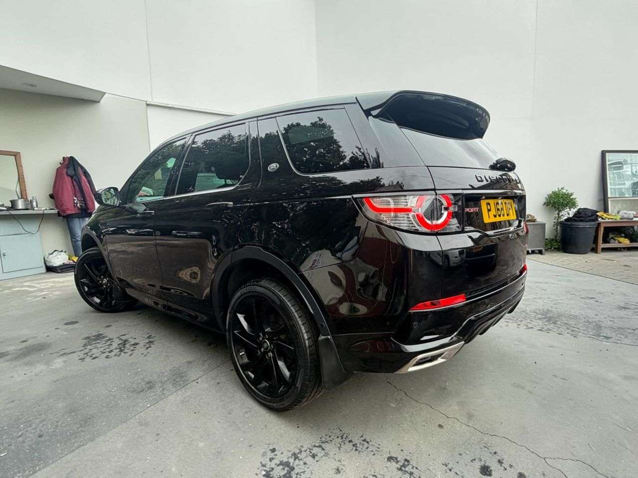 A 2018 LAND ROVER DISCOVERY SPORT 2.0 TD4 HSE Dynamic Lux SUV 5dr Diesel Auto 4WD Euro 6 (s/s) (180 ps) *** F A 2018 LAND ROVER DISCOVERY SPORT 2.0 TD4 HSE Dynamic Lux SUV 5dr Diesel Auto 4WD Euro 6 (s/s) (180 ps) *** F