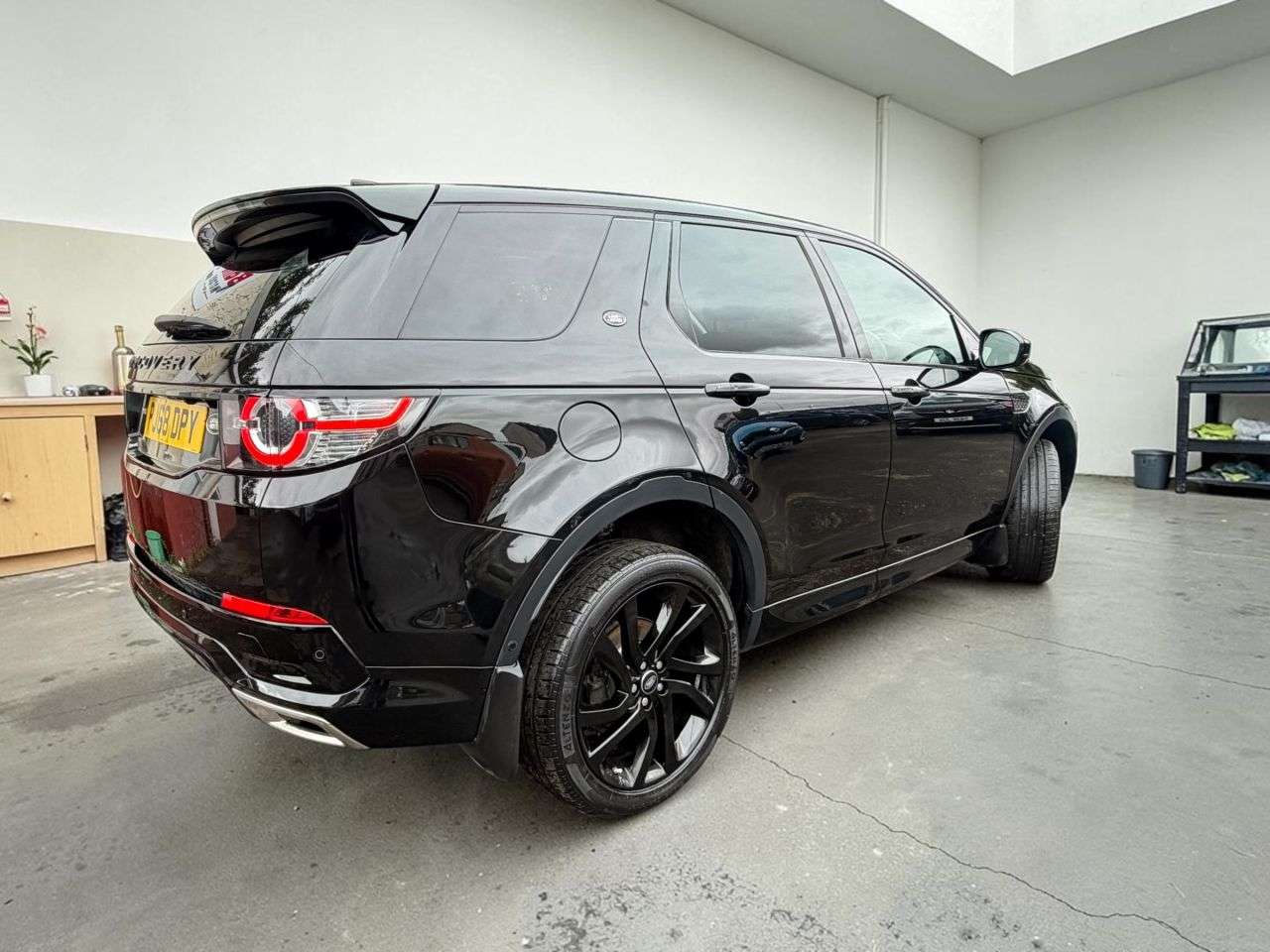 A 2018 LAND ROVER DISCOVERY SPORT 2.0 TD4 HSE Dynamic Lux SUV 5dr Diesel Auto 4WD Euro 6 (s/s) (180 ps) *** F A 2018 LAND ROVER DISCOVERY SPORT 2.0 TD4 HSE Dynamic Lux SUV 5dr Diesel Auto 4WD Euro 6 (s/s) (180 ps) *** F