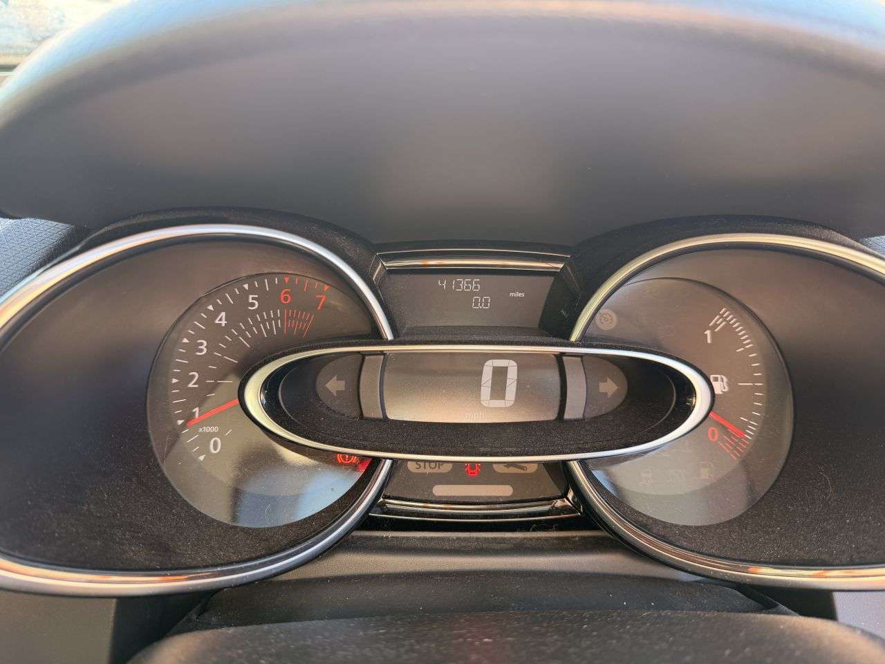 2017 RENAULT CLIO 2017 RENAULT CLIO