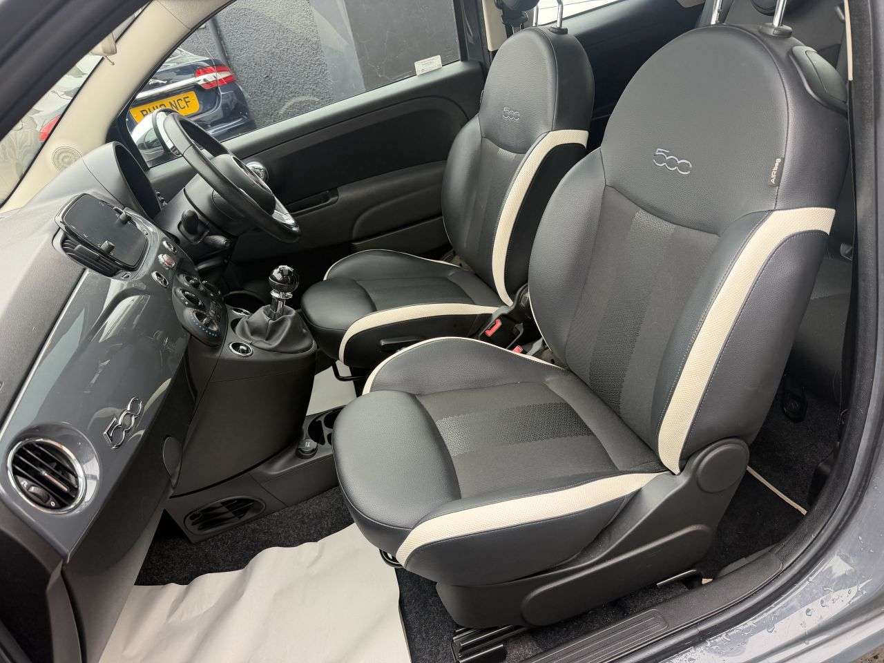 2018 FIAT 500 2018 FIAT 500