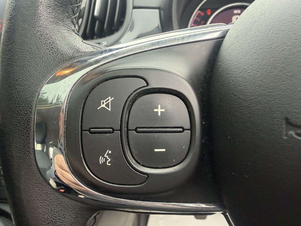 2018 FIAT 500 2018 FIAT 500