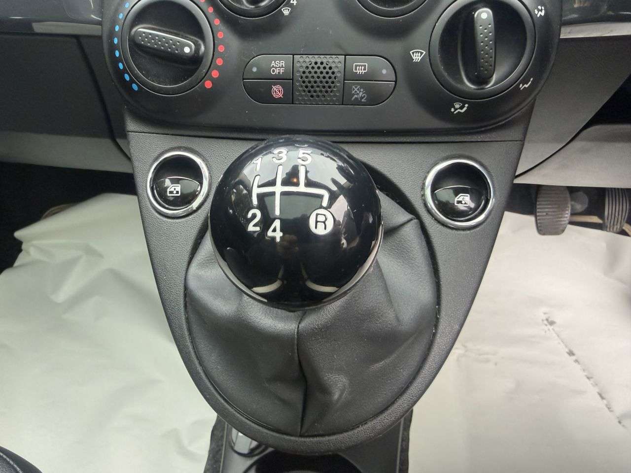 2018 FIAT 500 2018 FIAT 500