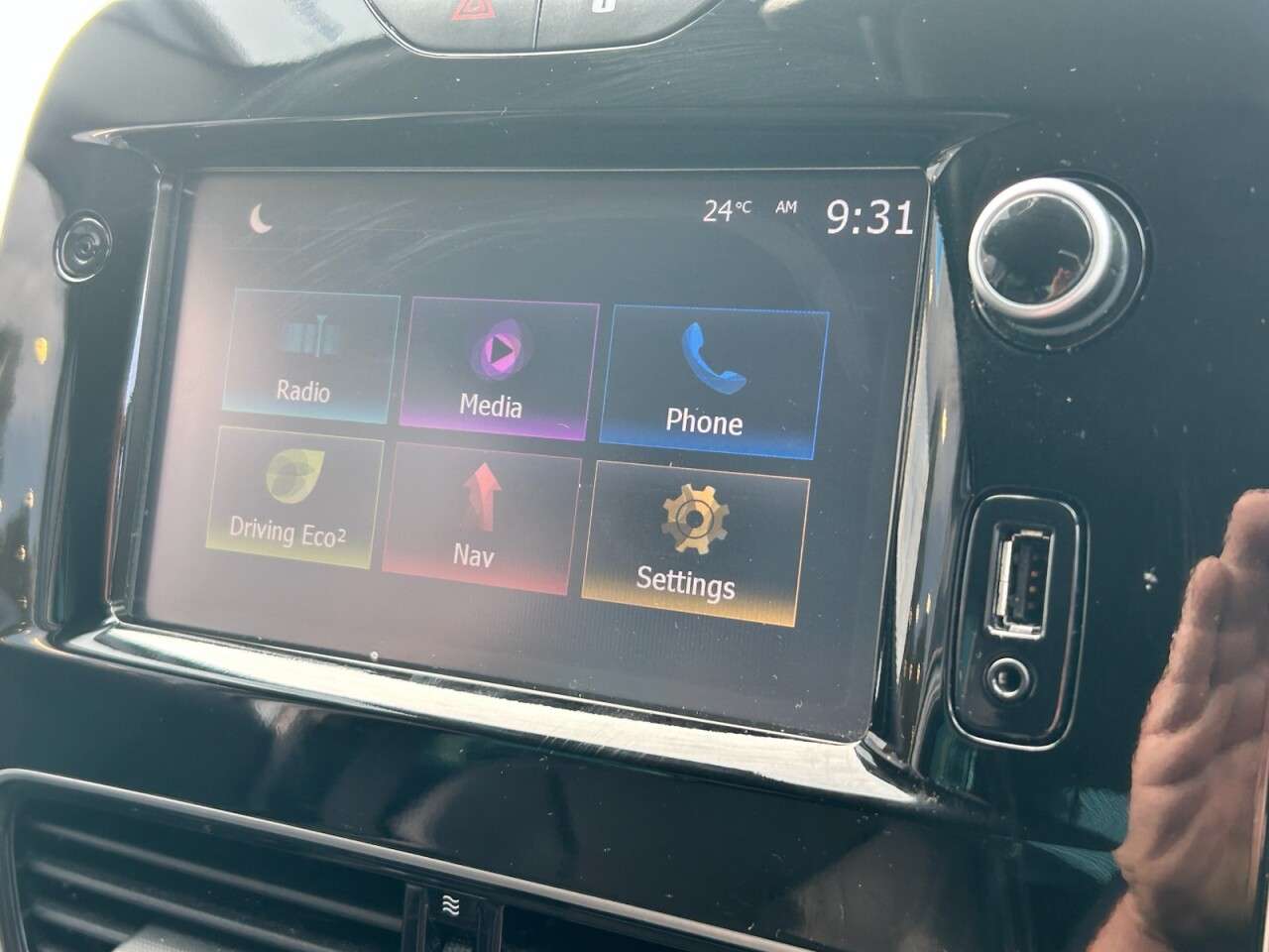 2018 RENAULT CLIO 2018 RENAULT CLIO