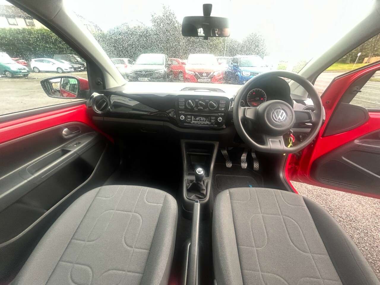 2015 VOLKSWAGEN UP! 2015 VOLKSWAGEN UP!