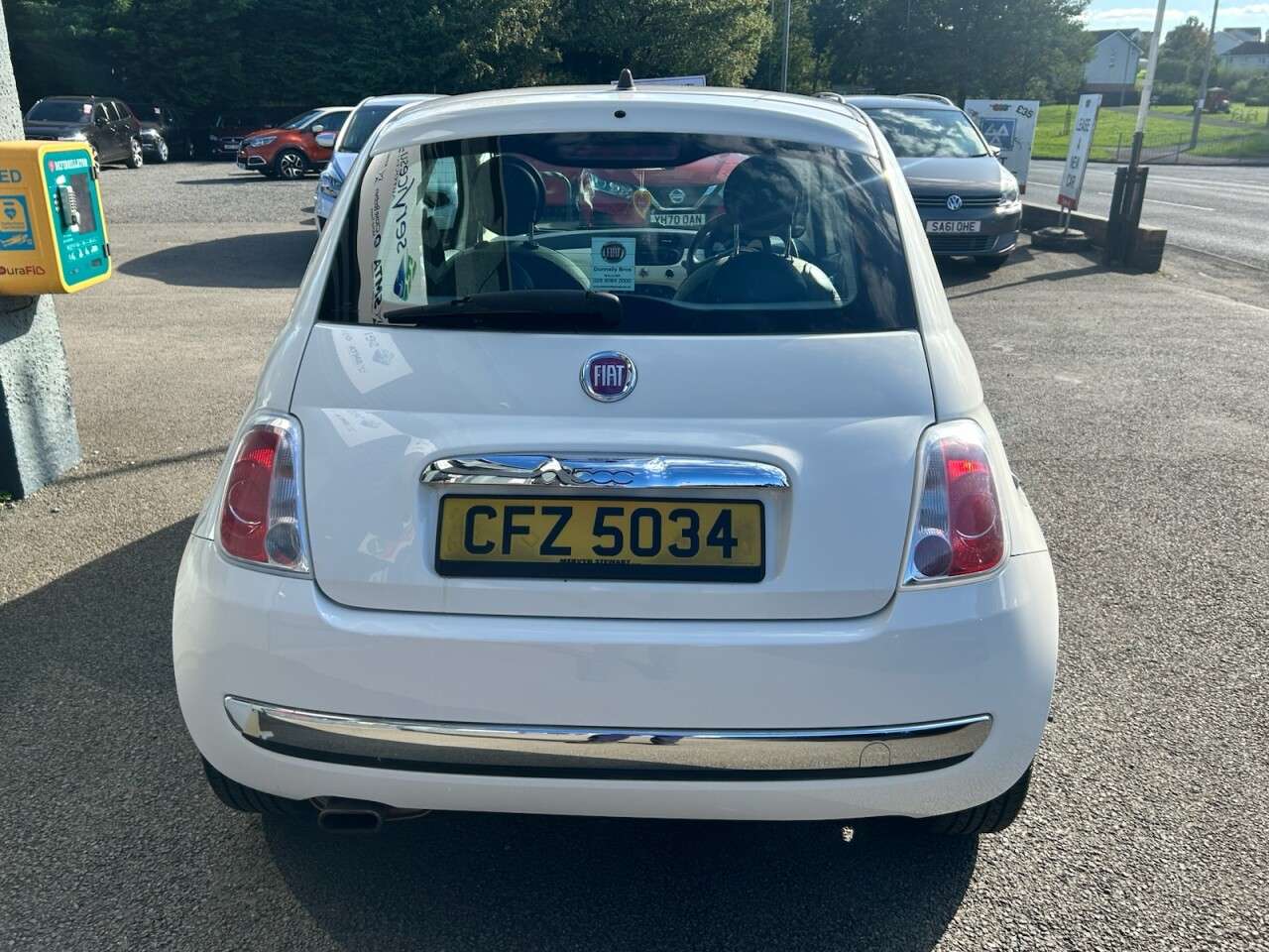 A 2010 FIAT 500 1.2 Lounge Hatchback 3dr Petrol Manual Euro 5 (s/s) (69 bhp) A 2010 FIAT 500 1.2 Lounge Hatchback 3dr Petrol Manual Euro 5 (s/s) (69 bhp)