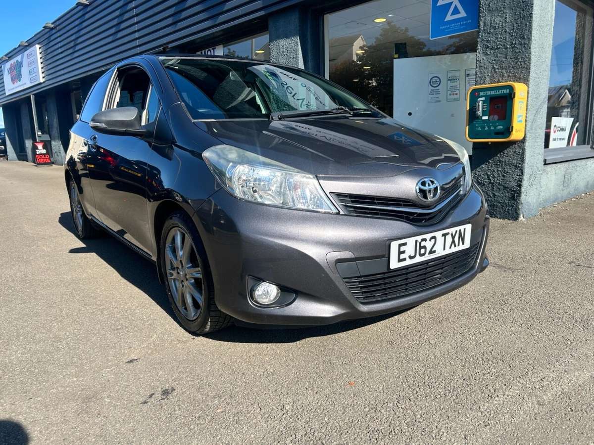 Check out this Toyota Yaris 2012 Petrol Manual