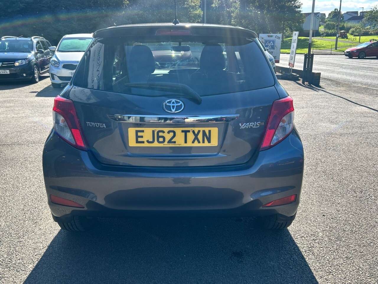 2012 TOYOTA YARIS 2012 TOYOTA YARIS