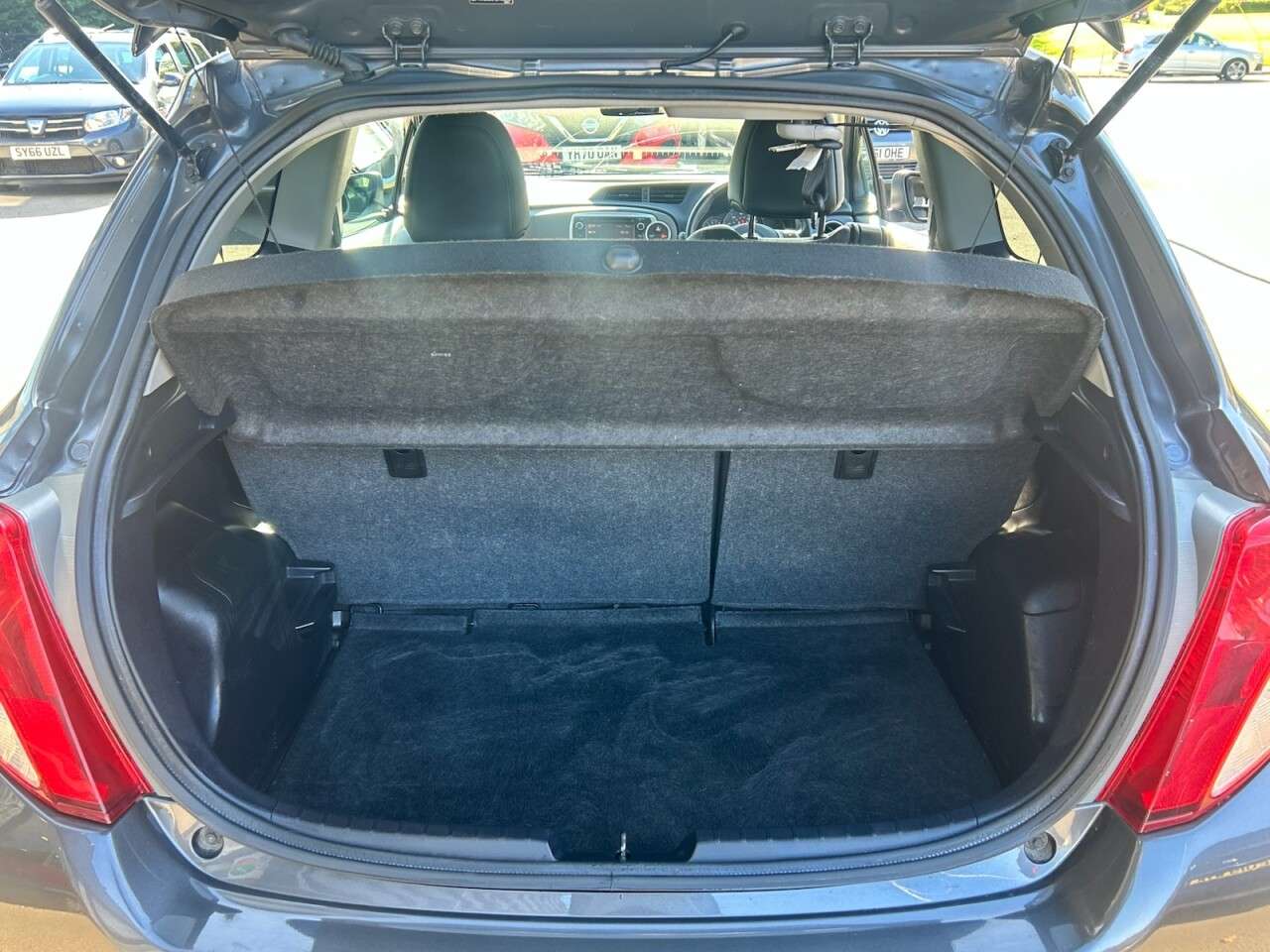 2012 TOYOTA YARIS 2012 TOYOTA YARIS