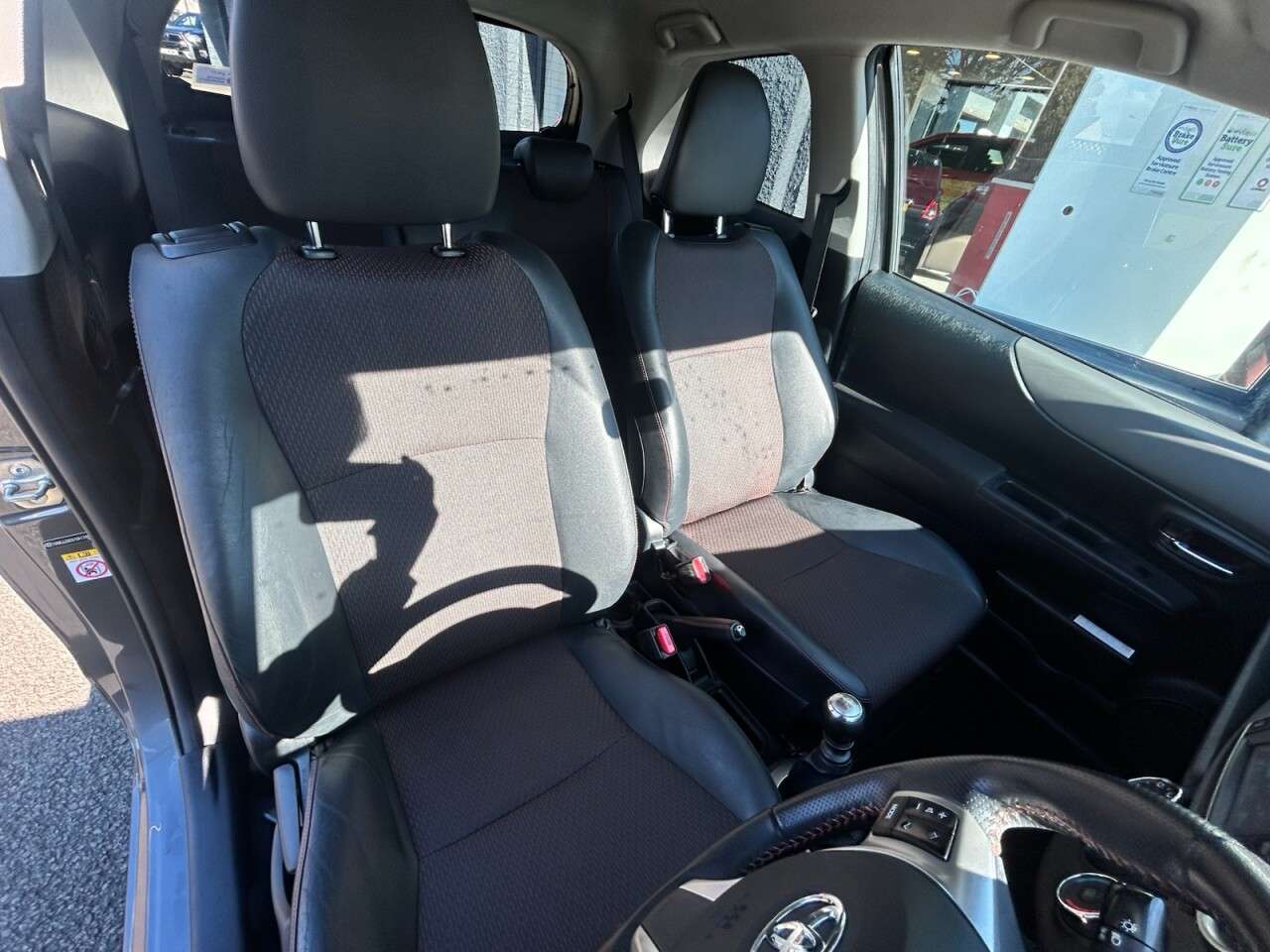 2012 TOYOTA YARIS 2012 TOYOTA YARIS