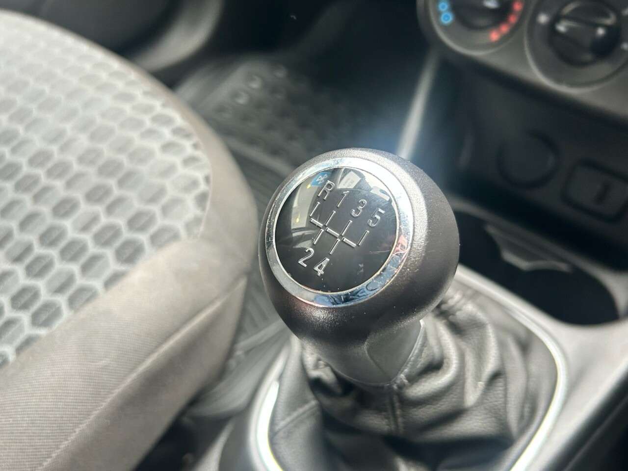 2018 VAUXHALL CORSA 2018 VAUXHALL CORSA