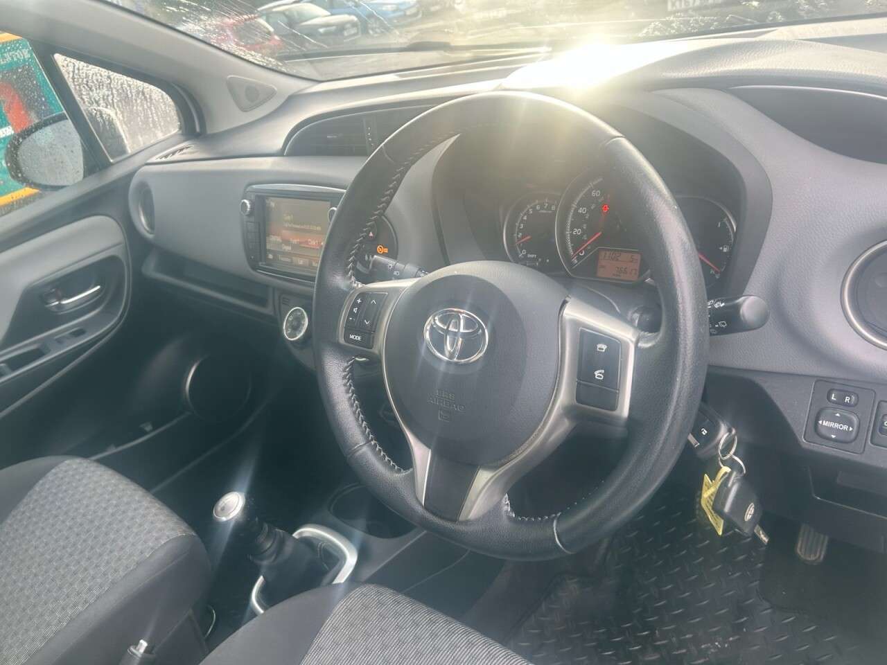 2015 TOYOTA YARIS 2015 TOYOTA YARIS