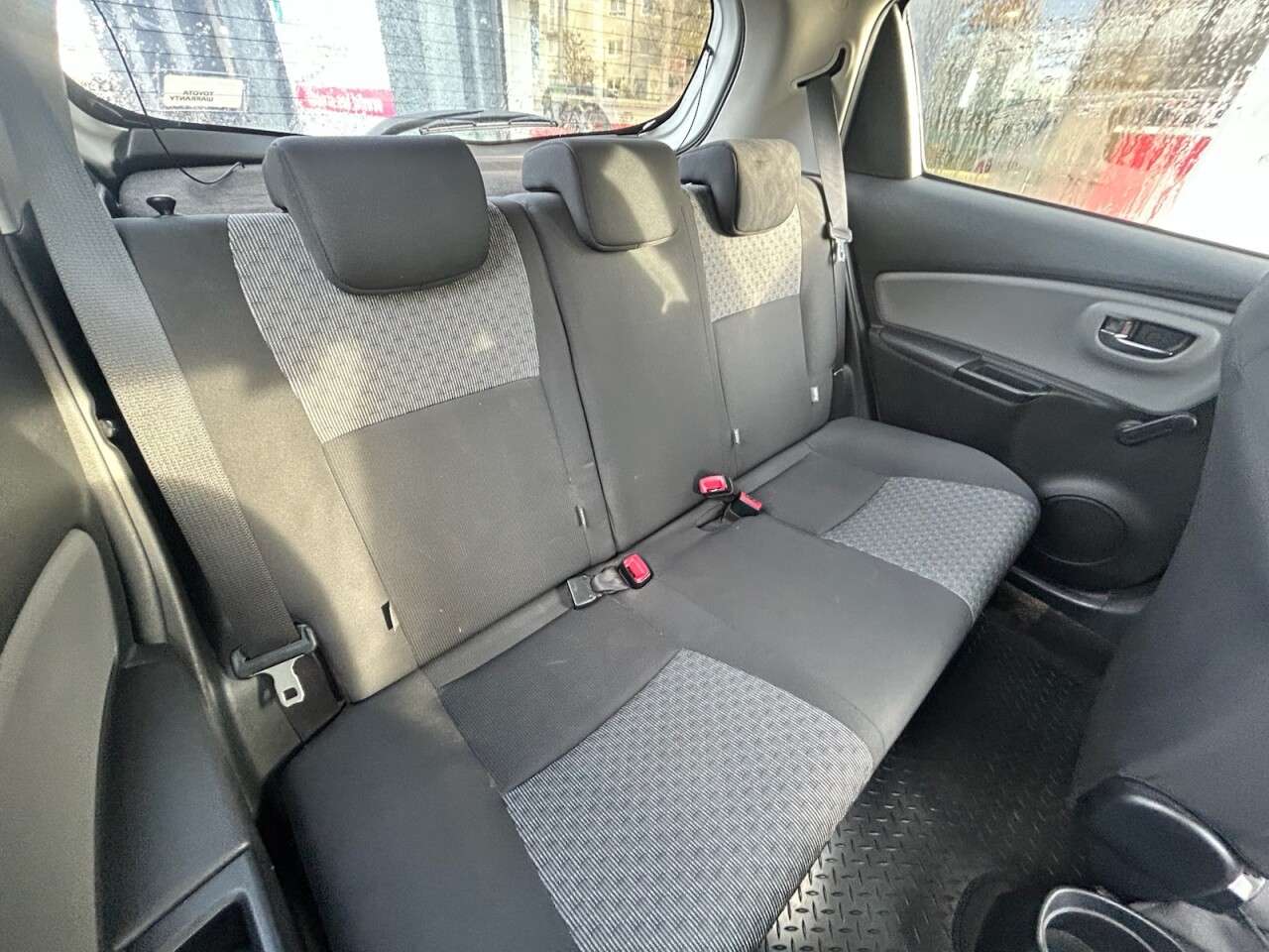 2015 TOYOTA YARIS 2015 TOYOTA YARIS