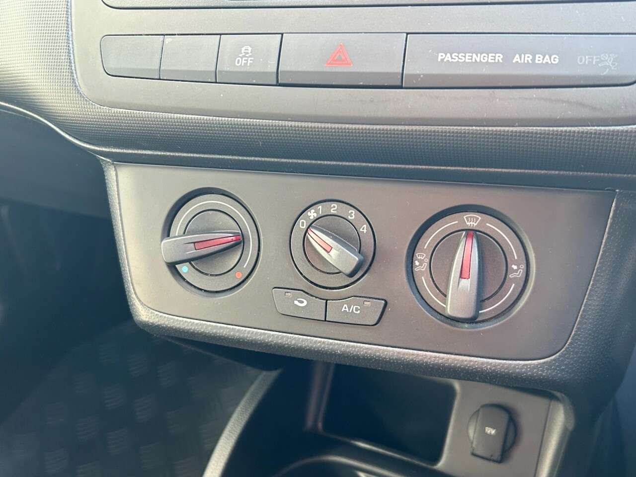 2015 SEAT IBIZA 2015 SEAT IBIZA