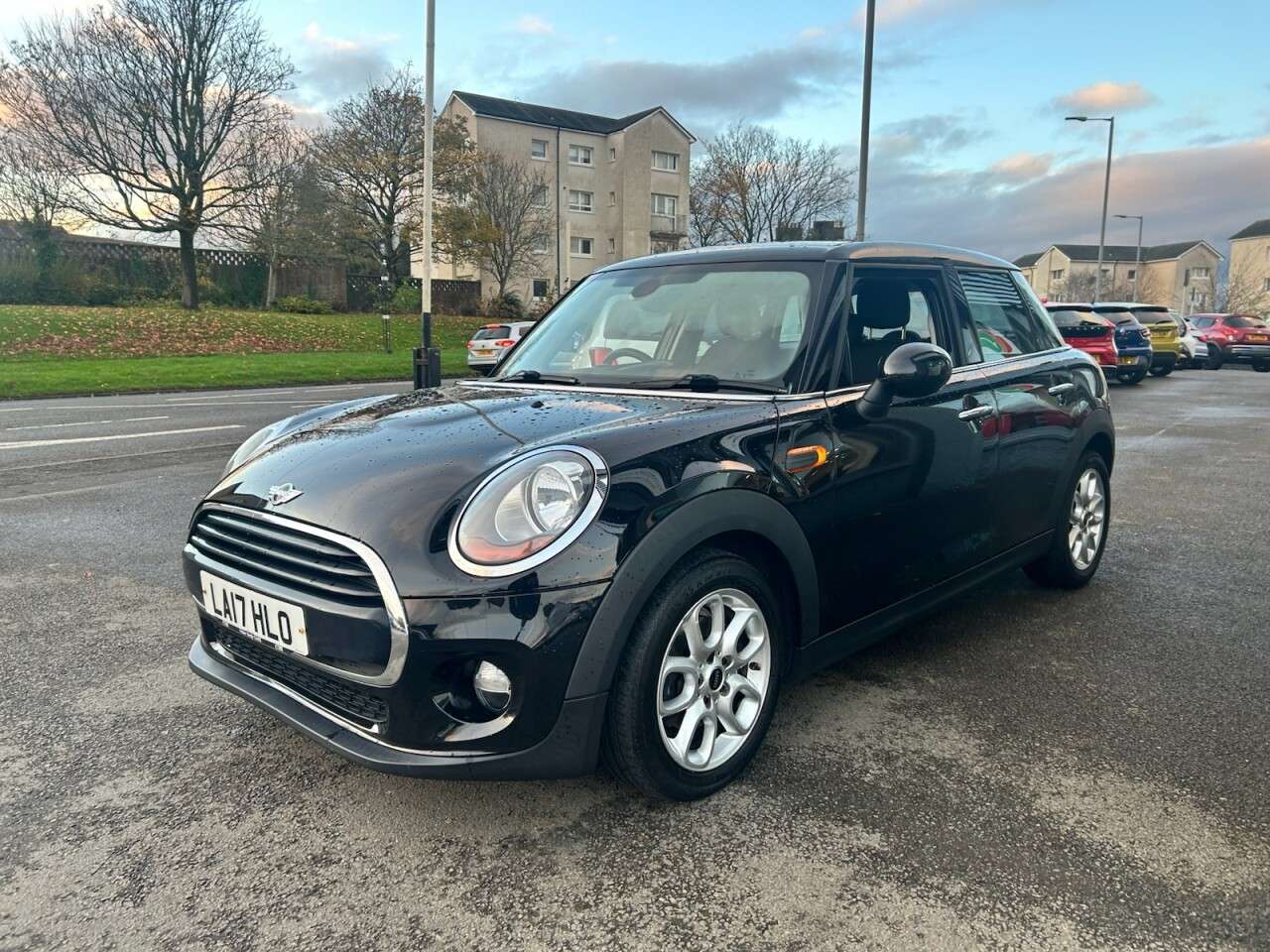 A 2017 MINI HATCH 1.5 Cooper Hatchback 5dr Petrol Manual Euro 6 (s/s) (136 ps) A 2017 MINI HATCH 1.5 Cooper Hatchback 5dr Petrol Manual Euro 6 (s/s) (136 ps)