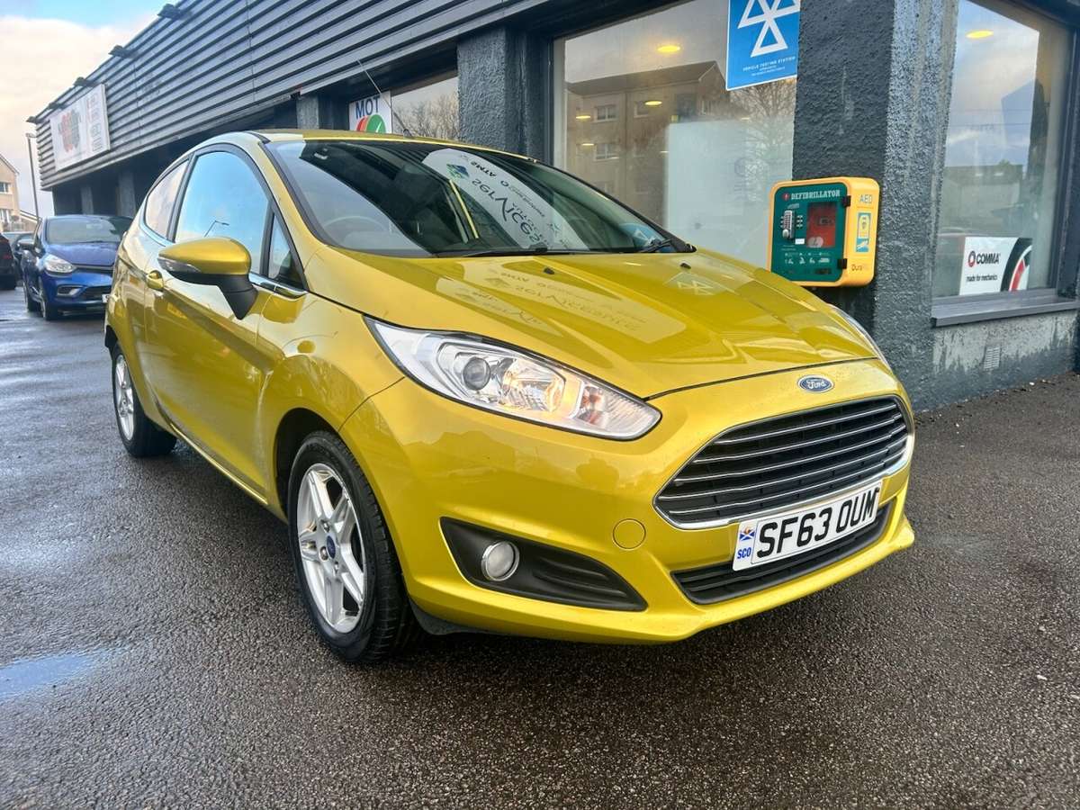 Check out this Ford Fiesta 2013 Petrol Manual