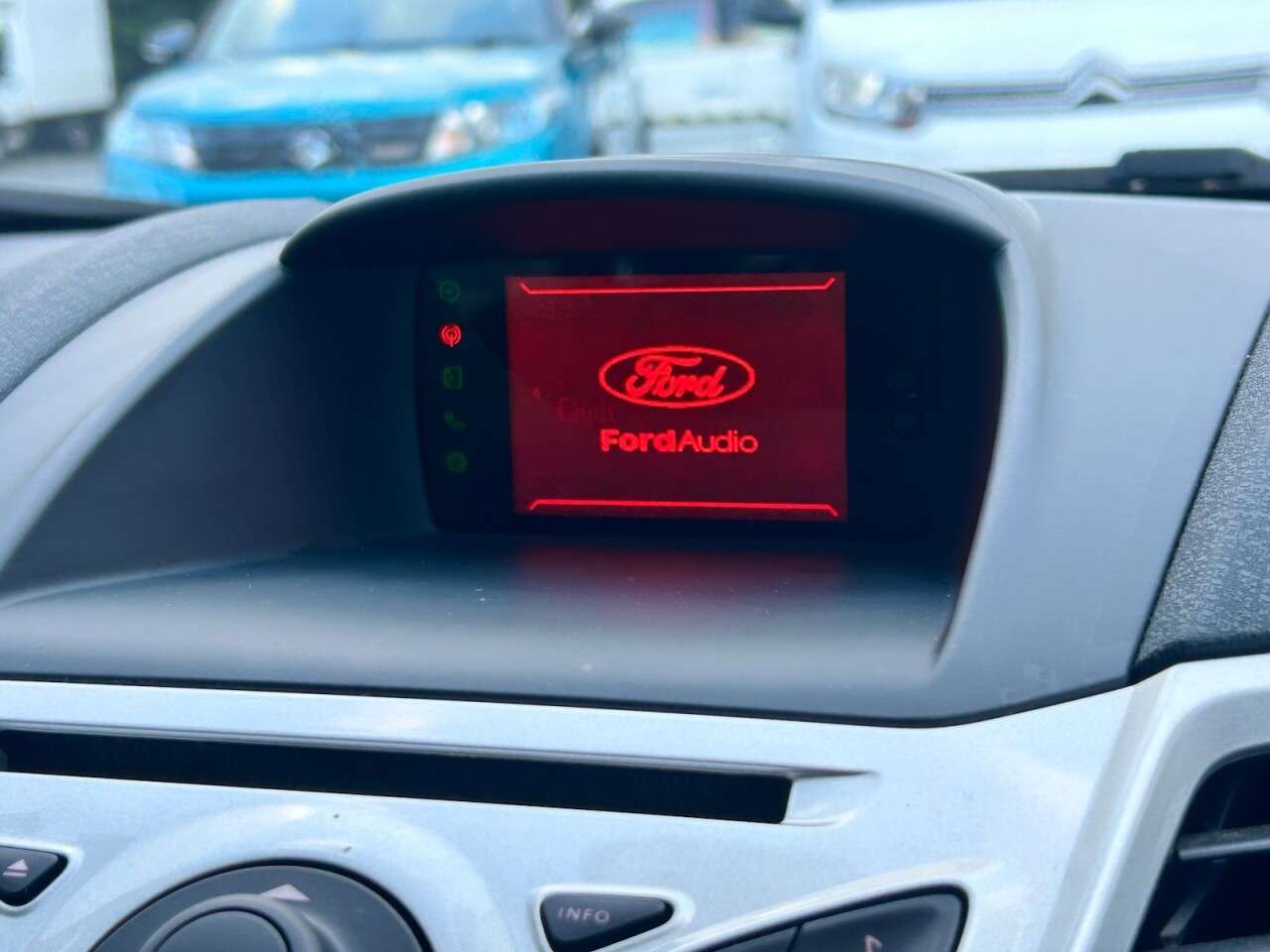 2011 FORD FIESTA 2011 FORD FIESTA