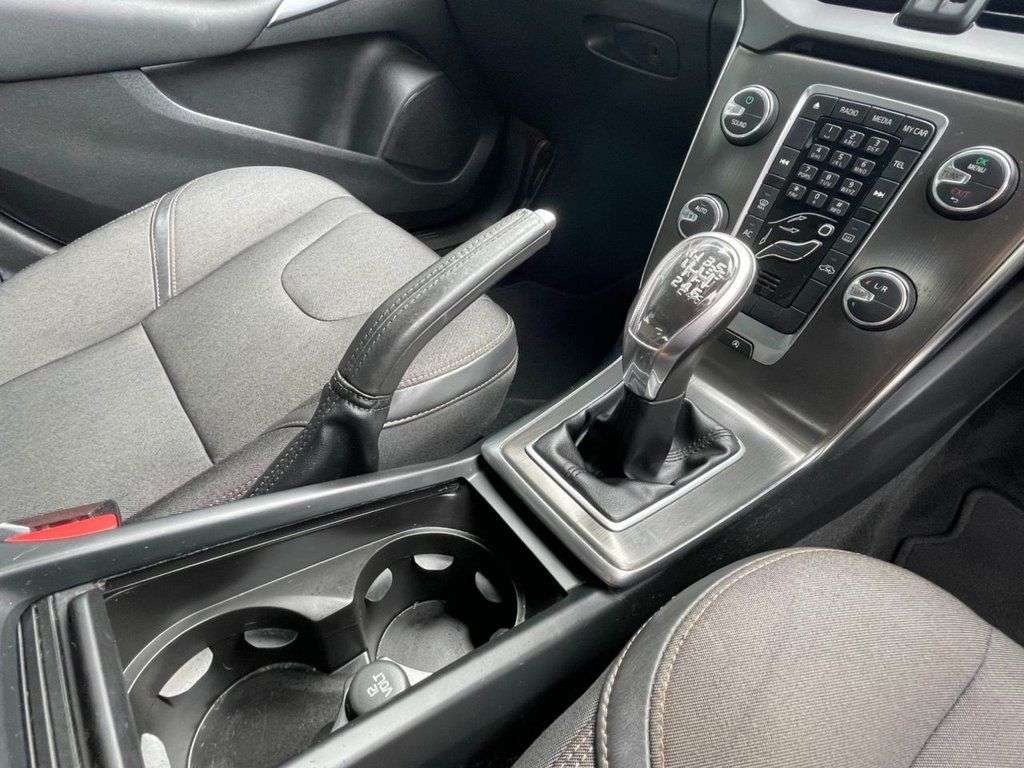 2014 VOLVO V40 CROSS COUNTRY 2014 VOLVO V40 CROSS COUNTRY