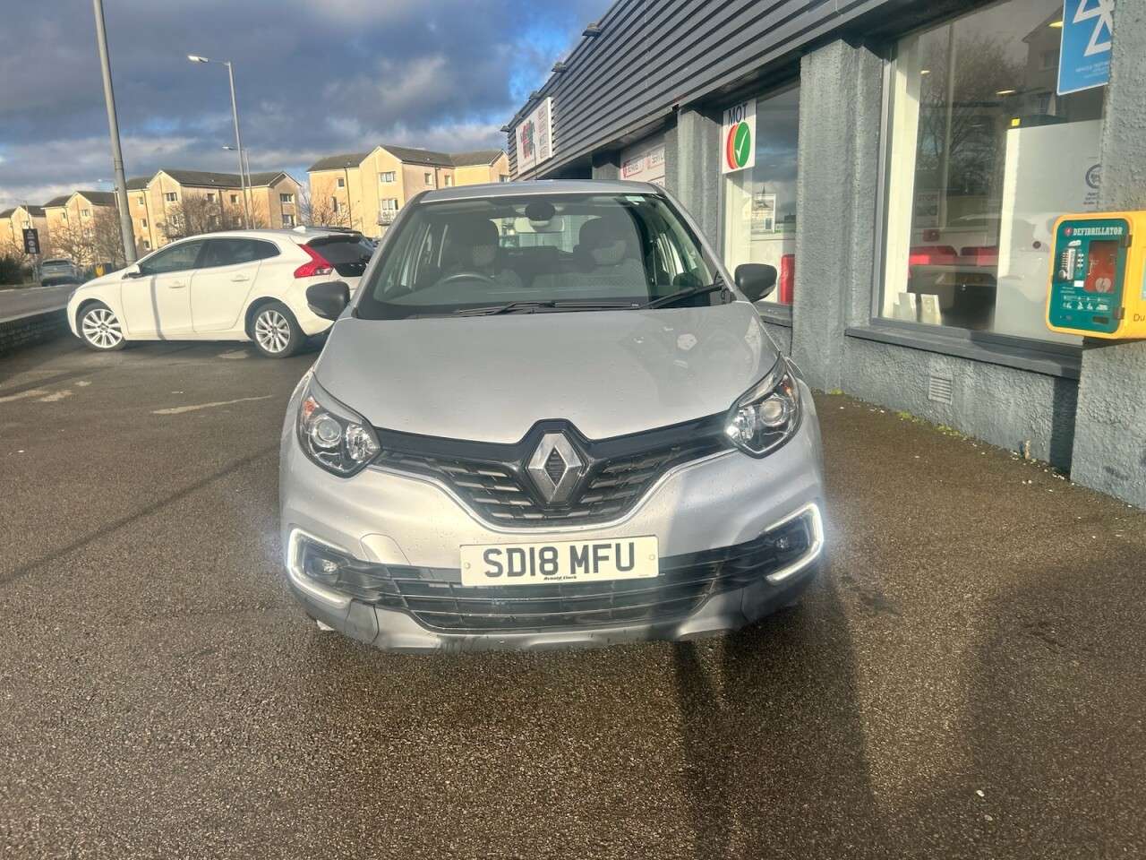 A 2018 RENAULT CAPTUR 1.5 dCi ENERGY Dynamique Nav SUV 5dr Diesel Manual Euro 6 (s/s) (90 ps) A 2018 RENAULT CAPTUR 1.5 dCi ENERGY Dynamique Nav SUV 5dr Diesel Manual Euro 6 (s/s) (90 ps)