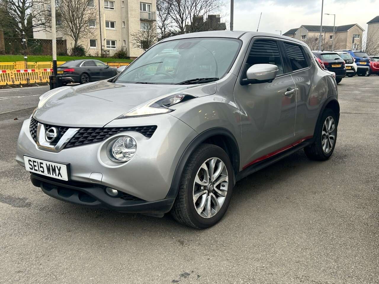 A 2015 NISSAN JUKE 1.2 DIG-T Tekna SUV 5dr Petrol Manual Euro 6 (s/s) (115 ps) A 2015 NISSAN JUKE 1.2 DIG-T Tekna SUV 5dr Petrol Manual Euro 6 (s/s) (115 ps)