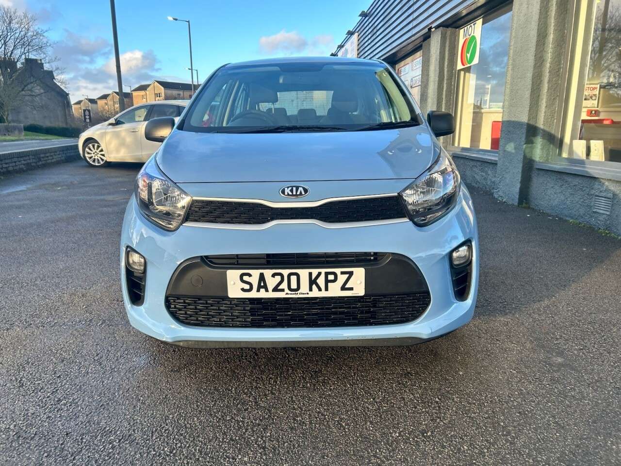 A 2020 KIA PICANTO 1.0 1 Hatchback 5dr Petrol Manual Euro 6 (s/s) (66 bhp) A 2020 KIA PICANTO 1.0 1 Hatchback 5dr Petrol Manual Euro 6 (s/s) (66 bhp)
