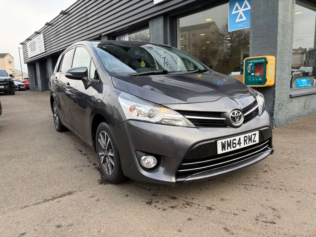 A 2014 TOYOTA VERSO 1.6 V-Matic Icon MPV 5dr Petrol Manual Euro 5 Euro 5 (132 ps) A 2014 TOYOTA VERSO 1.6 V-Matic Icon MPV 5dr Petrol Manual Euro 5 Euro 5 (132 ps)