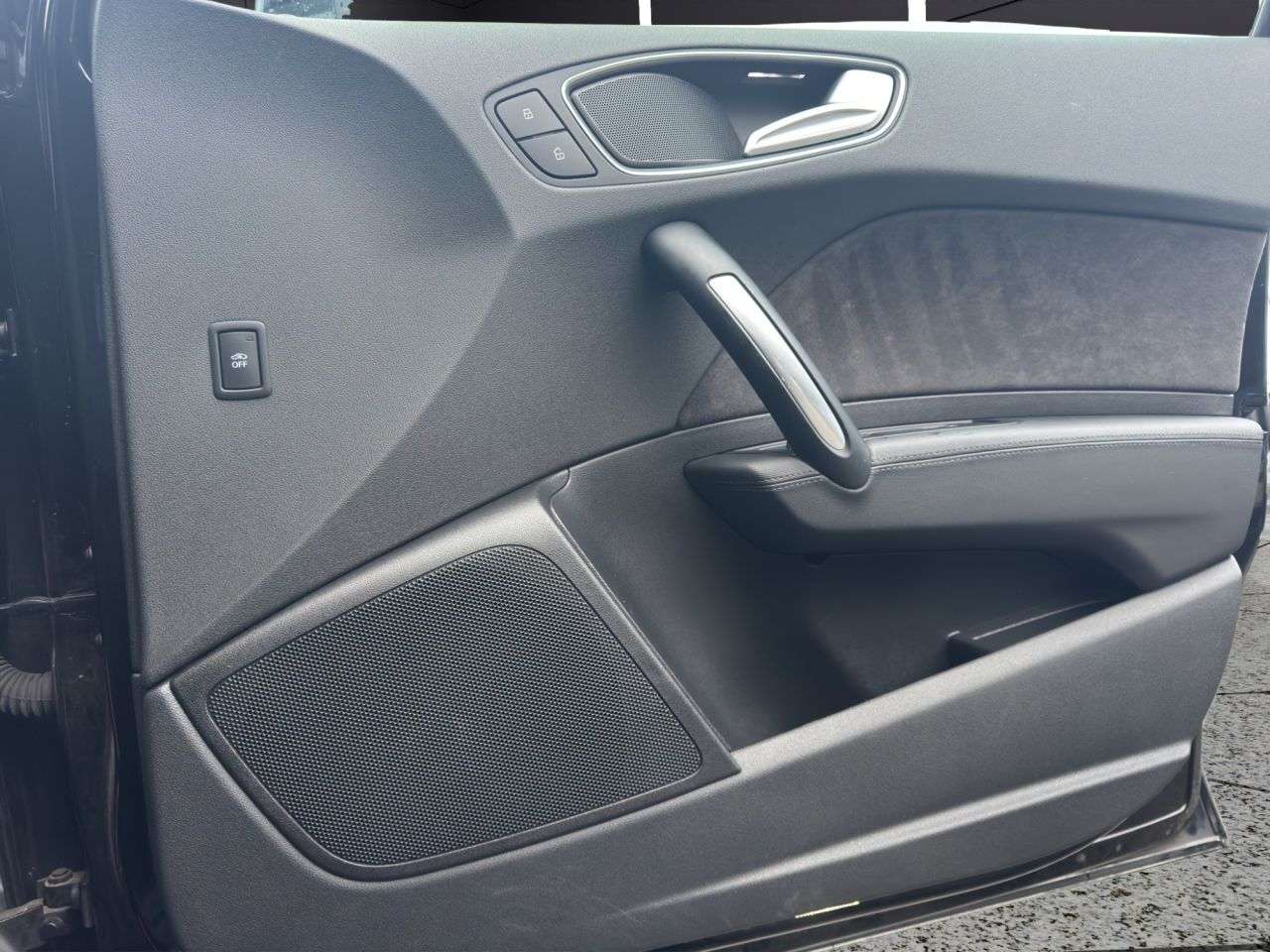 2017 AUDI A1 2017 AUDI A1