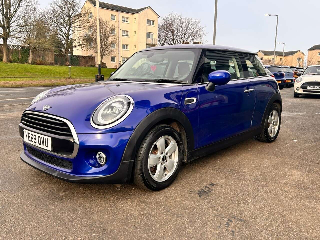 A 2019 MINI HATCH 1.5 Cooper Classic Hatchback 3dr Petrol Manual Euro 6 (s/s) (136 ps) A 2019 MINI HATCH 1.5 Cooper Classic Hatchback 3dr Petrol Manual Euro 6 (s/s) (136 ps)