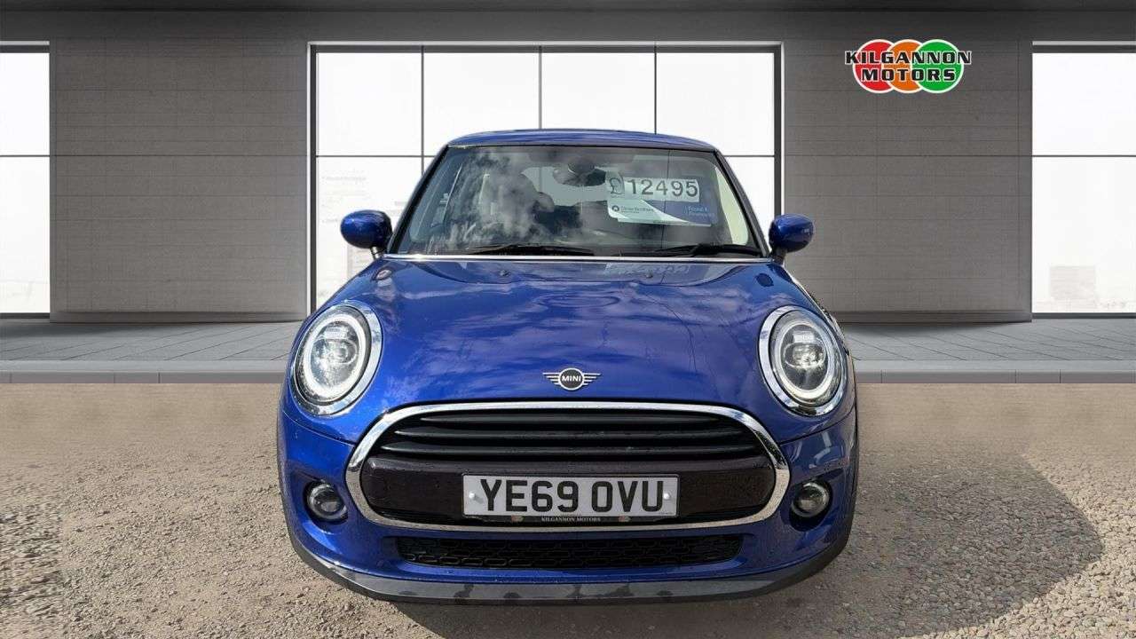 A 2019 MINI HATCH 1.5 Cooper Classic Hatchback 3dr Petrol Manual Euro 6 (s/s) (136 ps) A 2019 MINI HATCH 1.5 Cooper Classic Hatchback 3dr Petrol Manual Euro 6 (s/s) (136 ps)