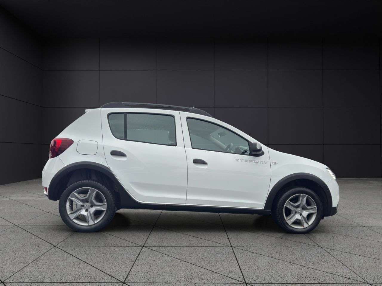 2017 DACIA SANDERO STEPWAY 2017 DACIA SANDERO STEPWAY