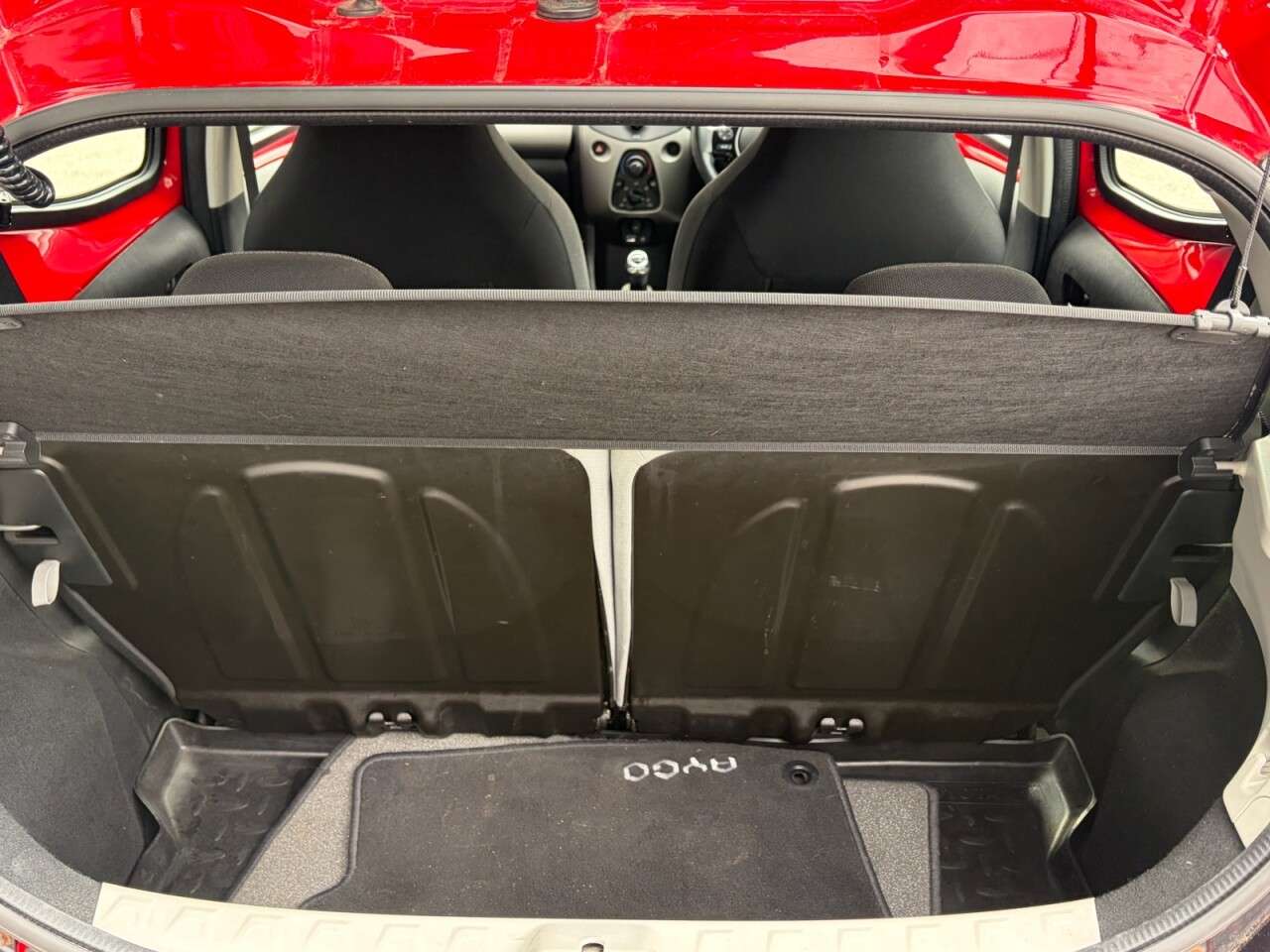 A 2016 TOYOTA AYGO 1.0 VVT-i x-play Hatchback 5dr Petrol Manual Euro 6 (68 ps) A 2016 TOYOTA AYGO 1.0 VVT-i x-play Hatchback 5dr Petrol Manual Euro 6 (68 ps)