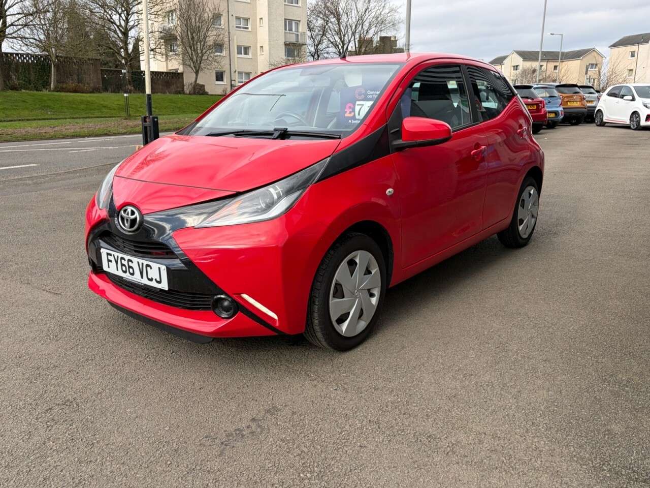 A 2016 TOYOTA AYGO 1.0 VVT-i x-play Hatchback 5dr Petrol Manual Euro 6 (68 ps) A 2016 TOYOTA AYGO 1.0 VVT-i x-play Hatchback 5dr Petrol Manual Euro 6 (68 ps)