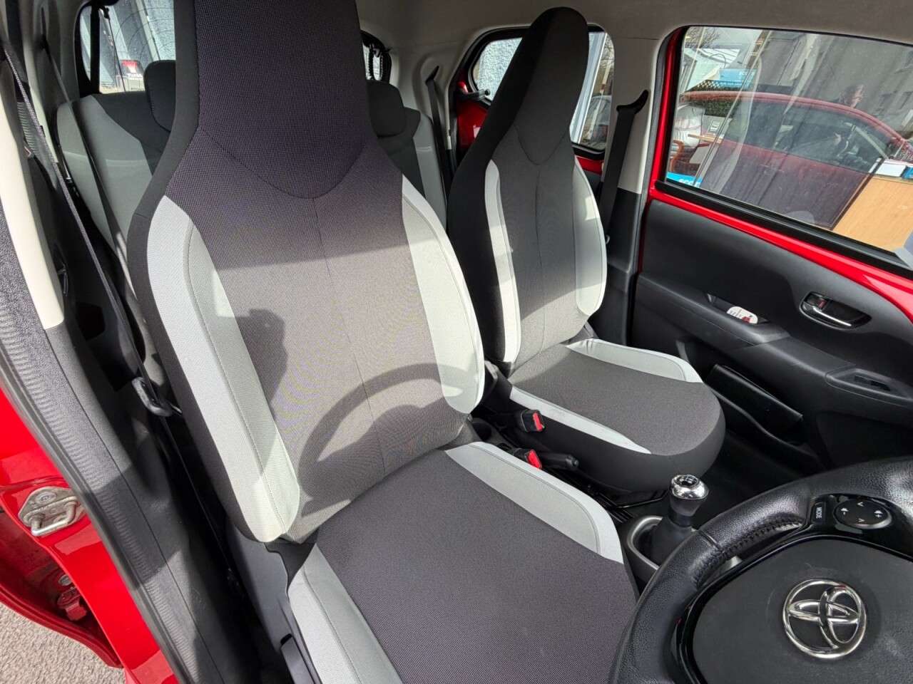 2016 TOYOTA AYGO 2016 TOYOTA AYGO