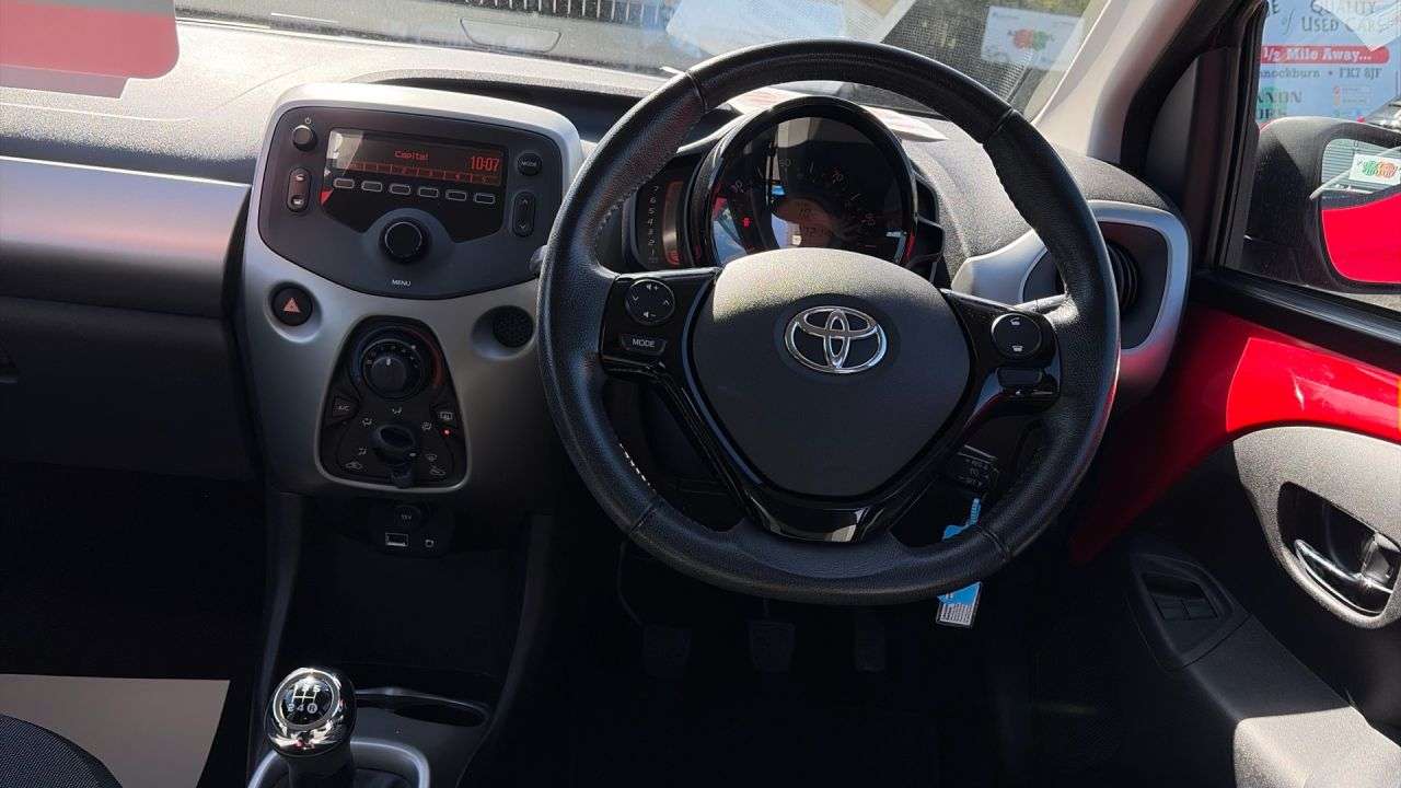 2016 TOYOTA AYGO 2016 TOYOTA AYGO