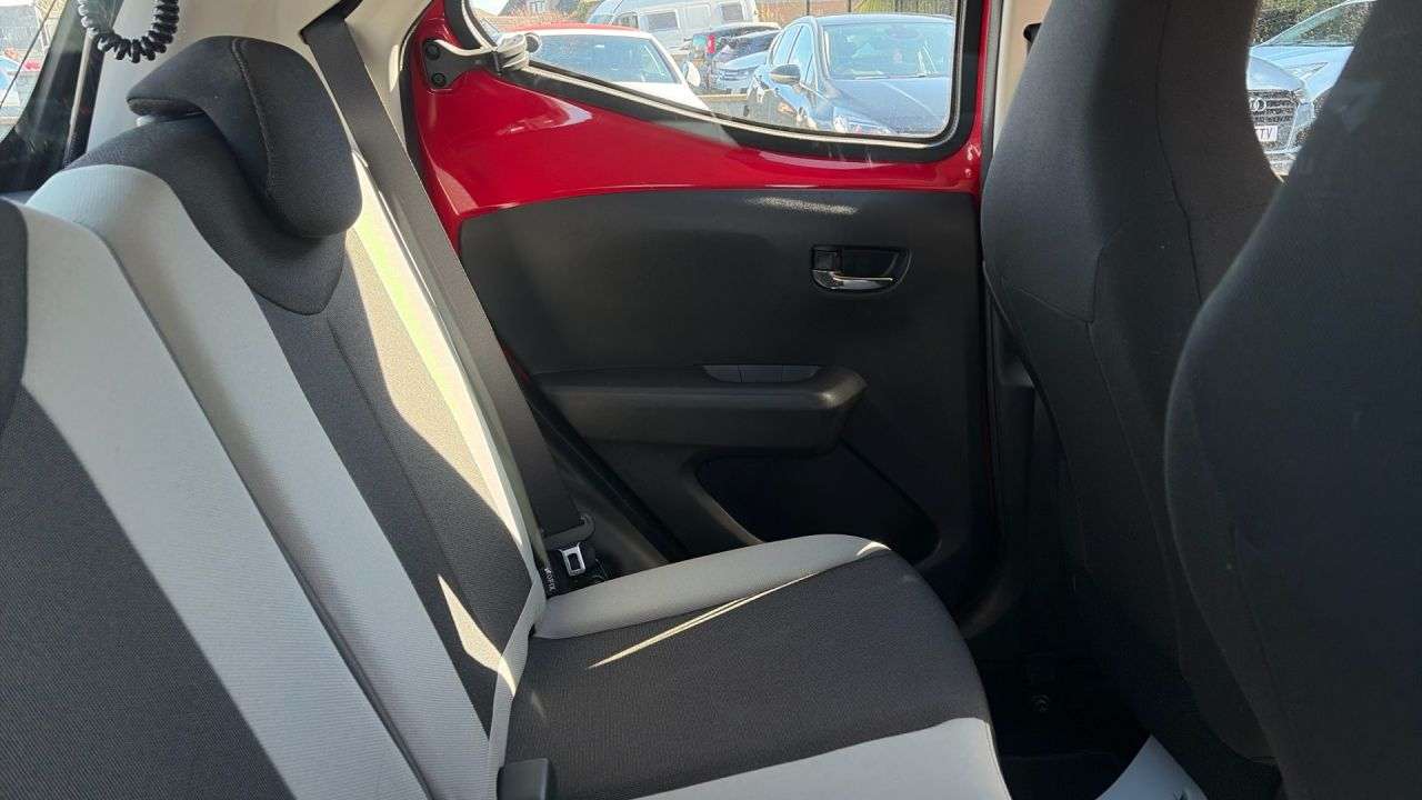 2016 TOYOTA AYGO 2016 TOYOTA AYGO