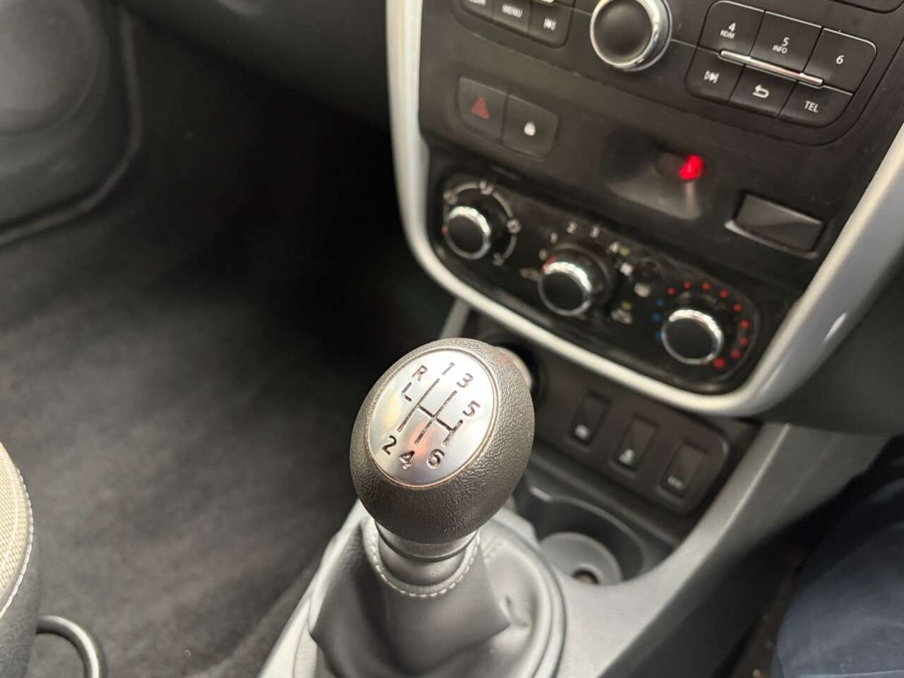 2015 DACIA DUSTER 2015 DACIA DUSTER