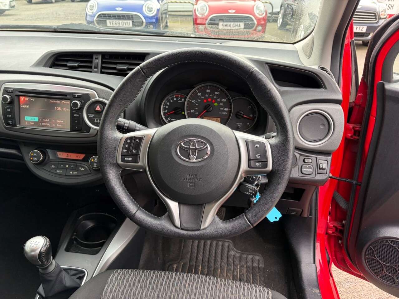 2014 TOYOTA YARIS 2014 TOYOTA YARIS