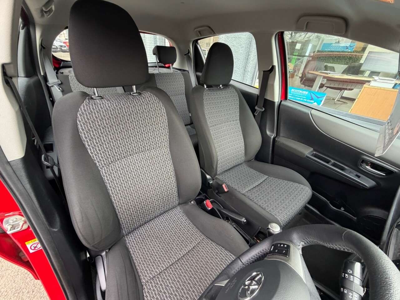 2014 TOYOTA YARIS 2014 TOYOTA YARIS