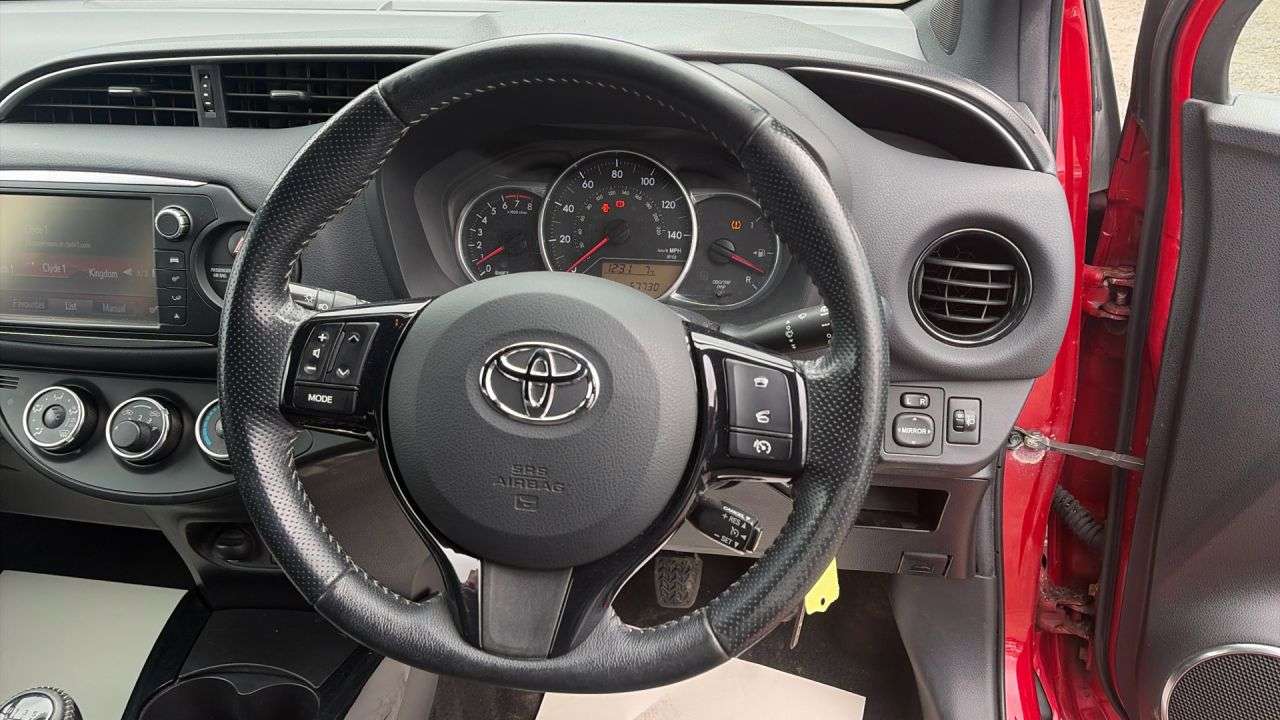 2016 TOYOTA YARIS 2016 TOYOTA YARIS